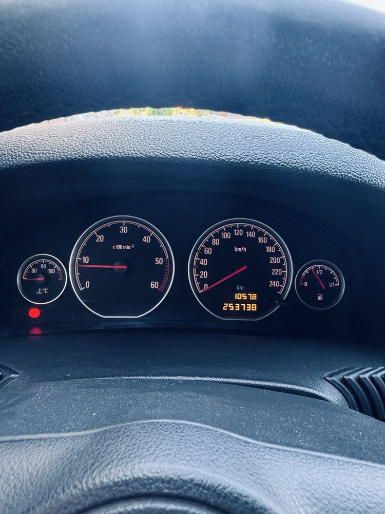 Продаж машини Opel Vectra C 2008