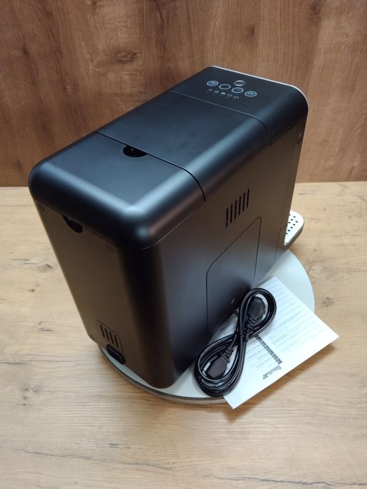 Ekspres Smeg BCC02BLMEU