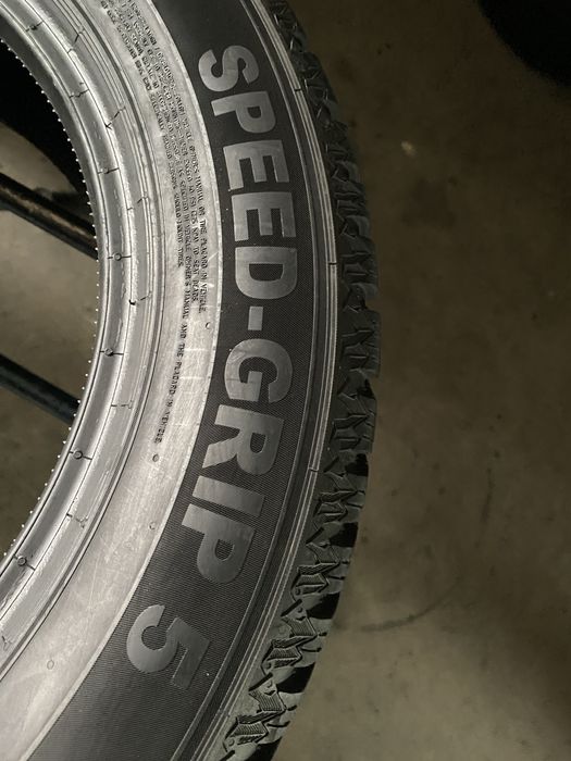 Шини 205/60/16 - 4шт Semperit Speed-Grip 5 зима