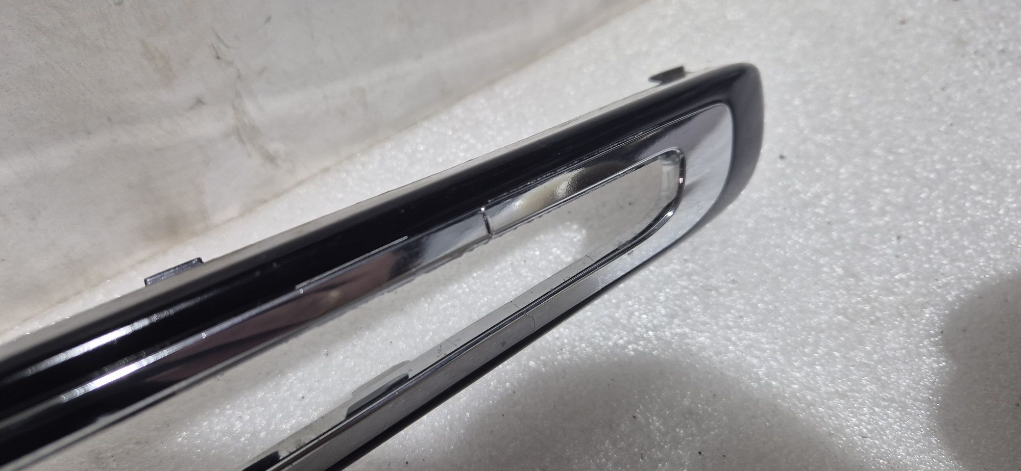 Ramka atrapa grill przód przedni mercedes w254 x254 Europa