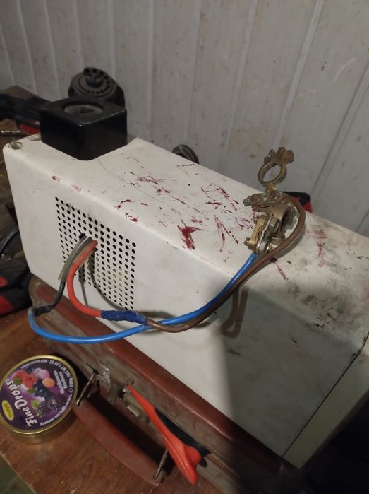 Безперебійник Back UPS 650 безперебійне живлення безперебойник