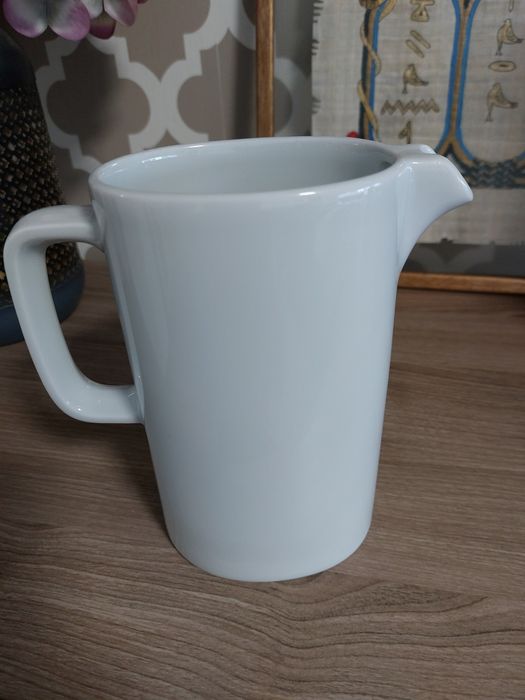 Caneca Vintage em porcelana de Limoges, nova
