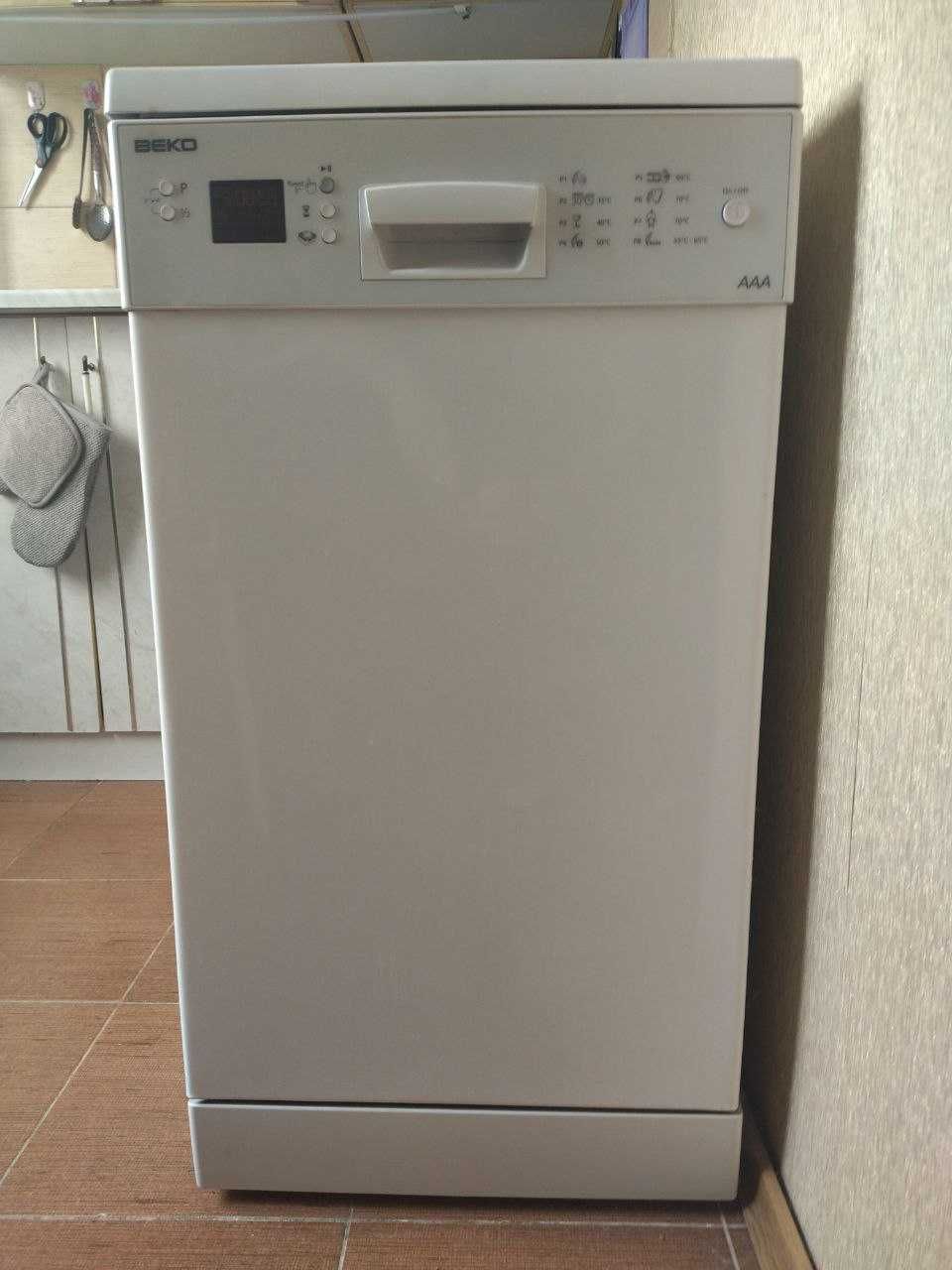 Посудомоечная машина BEKO DFS 6830