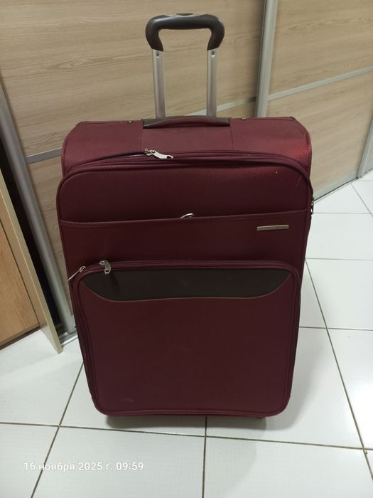 Большой текстильный чемодан  Gabol