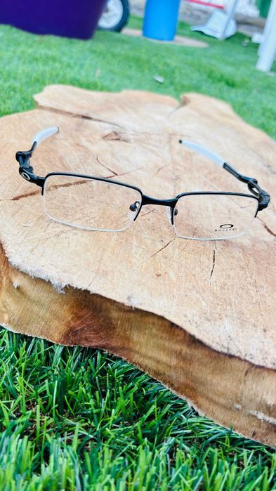 Óculos De Sol e Descanso Lupinha Do Vilão