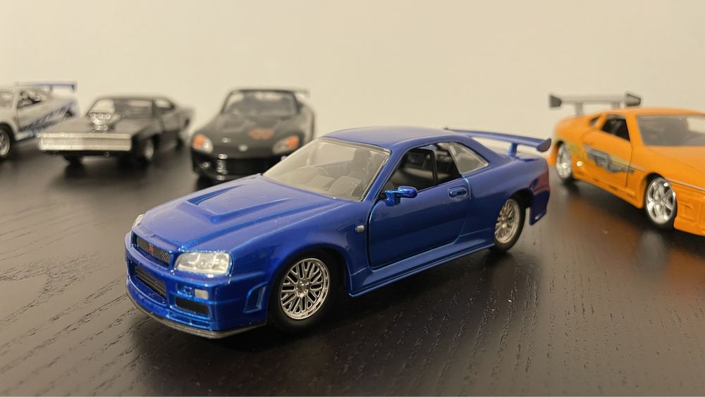 Vendo carros da coleção Fast and Furious 1/32 do correio da manhã.