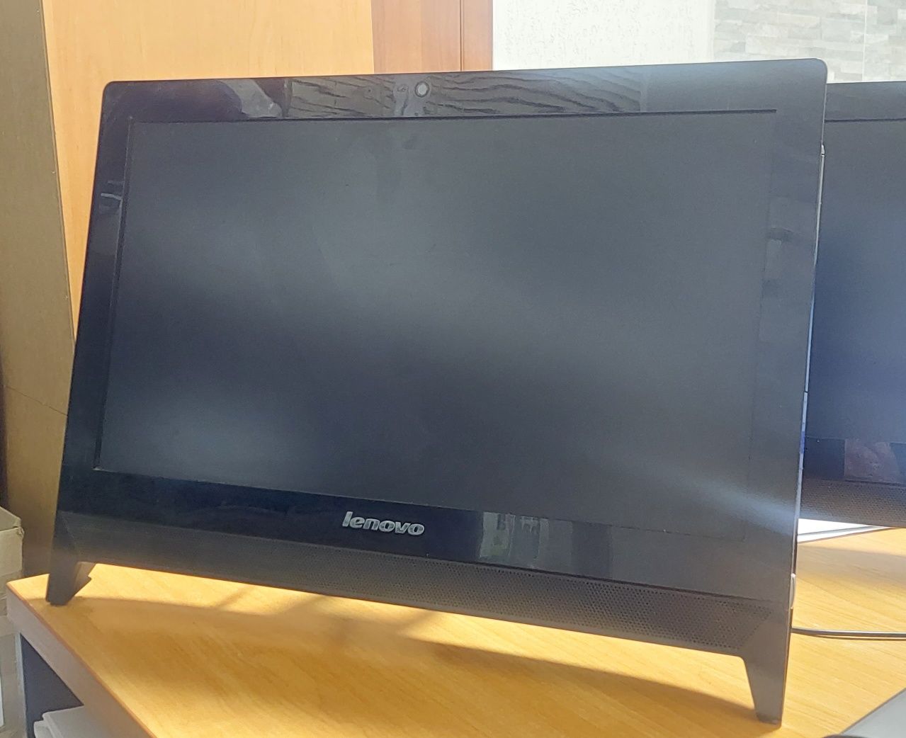 Моноблок Lenovo c20-00