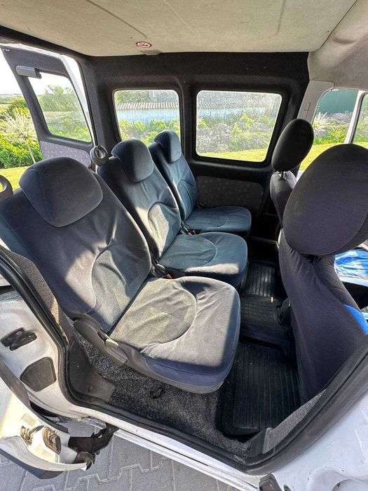 Peugeot Partner 2011 рік 1.6 HDI пасажирський з боковою дверкою