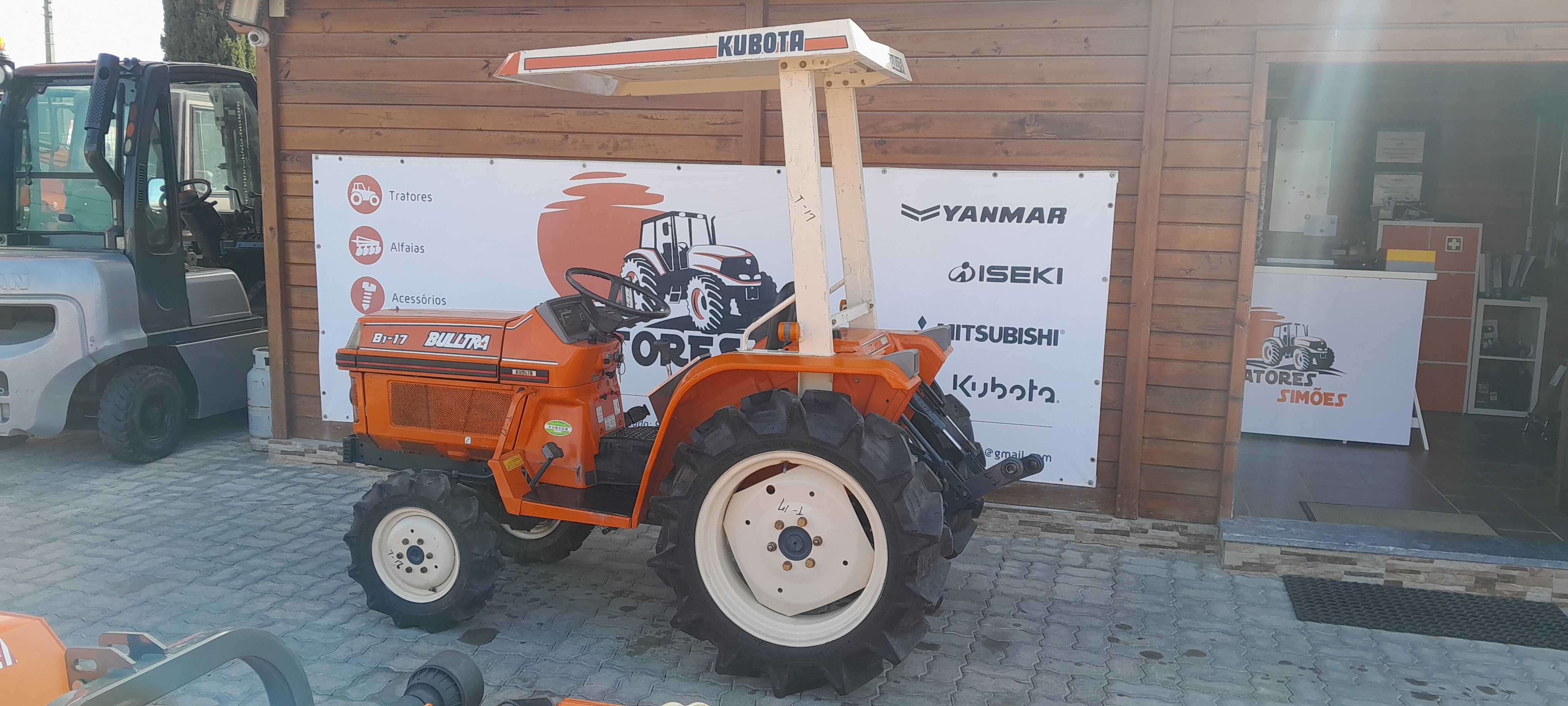 KUBOTA BULTRA B1-17, 4x4 com Capota