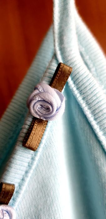 Koszulka z zawiązywanymi ramiączkami- wym.w opisie