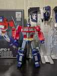 Трансформер Transformers KBB MP-10v Optimus Prime Masterpiece + трейле