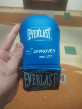 Накладки Everlast
