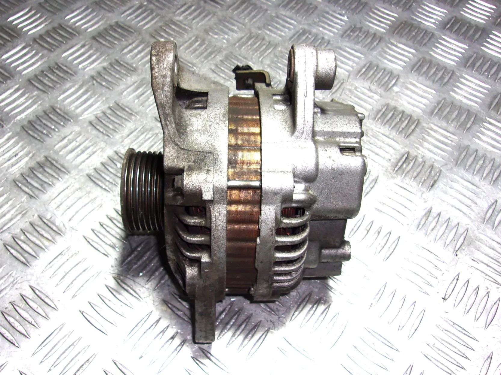 Mazda 3 BK  alternator 1.4 1.6