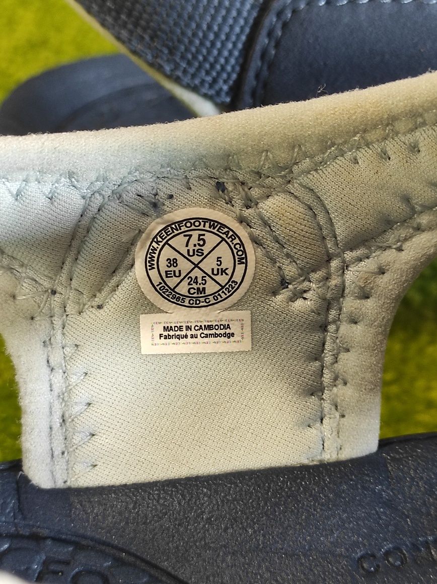Сандалі KEEN р.38