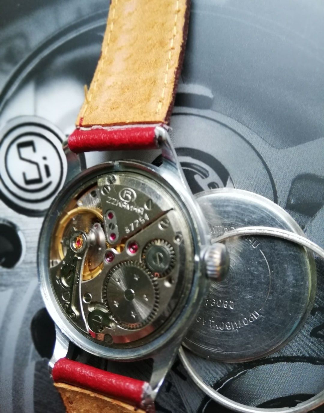 Wostok Precision Class 22 kamnia,34mm biały mechanizm .