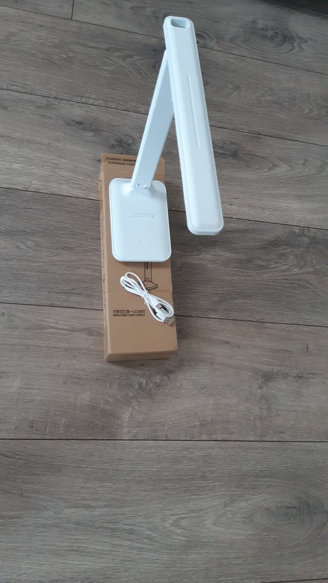 Biurkowa lampka led usb nowa