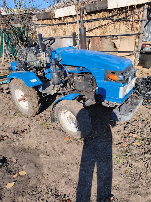 Продам міні трактор Зубр