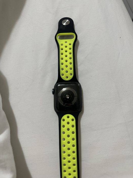 Apple Watch series 4, 40ml