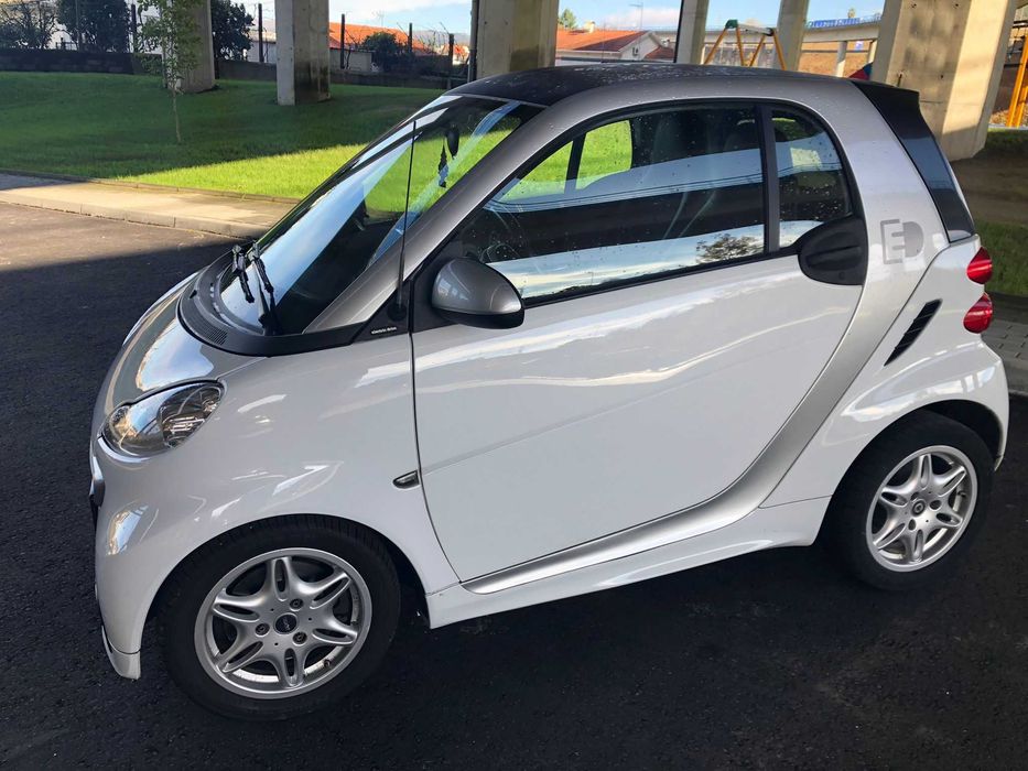 Smart fortwo 100% eletrico 2016