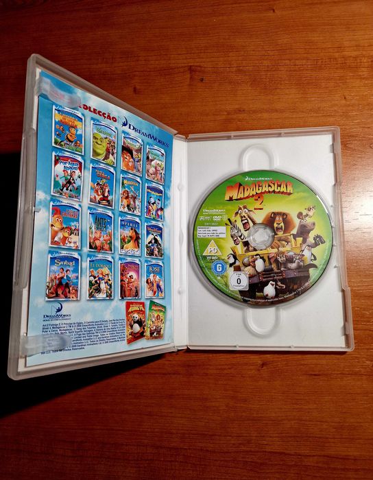 MADAGÁSCAR 2 | Os Náufragos mais divertidos | DreamWorks Animation