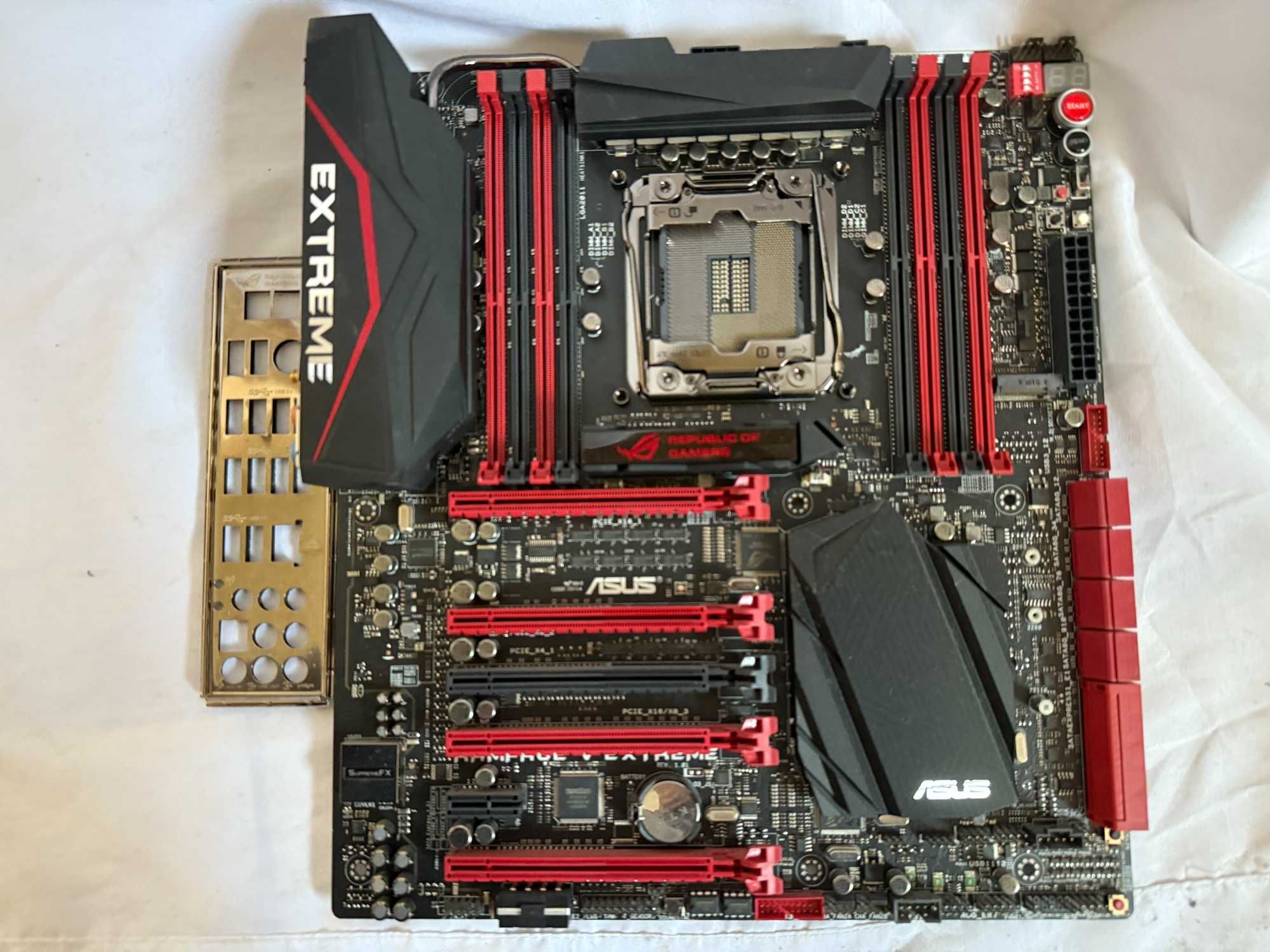 Płyta główna ATX ASUS Rampage V EXTREME/U3.1 LGA 2011-3 TOP E-ATX