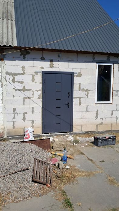 Вуличні вхідні двері для будинку зі склом входные двери уличные в дом