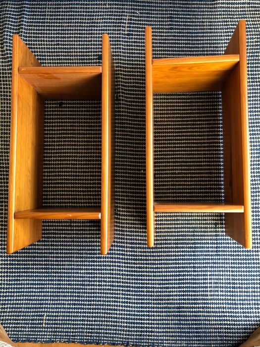 Prateleiras em madeira