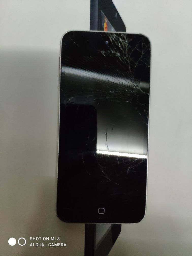 iPod touch 5, 16 Gb, A1509