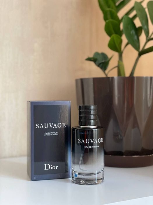Чоловіча туалетна вода Christian Dior Sauvage  100 мл Парфуми чоловічі