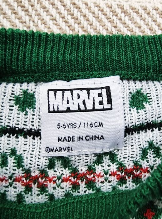 Sweterek świąteczny Marvel