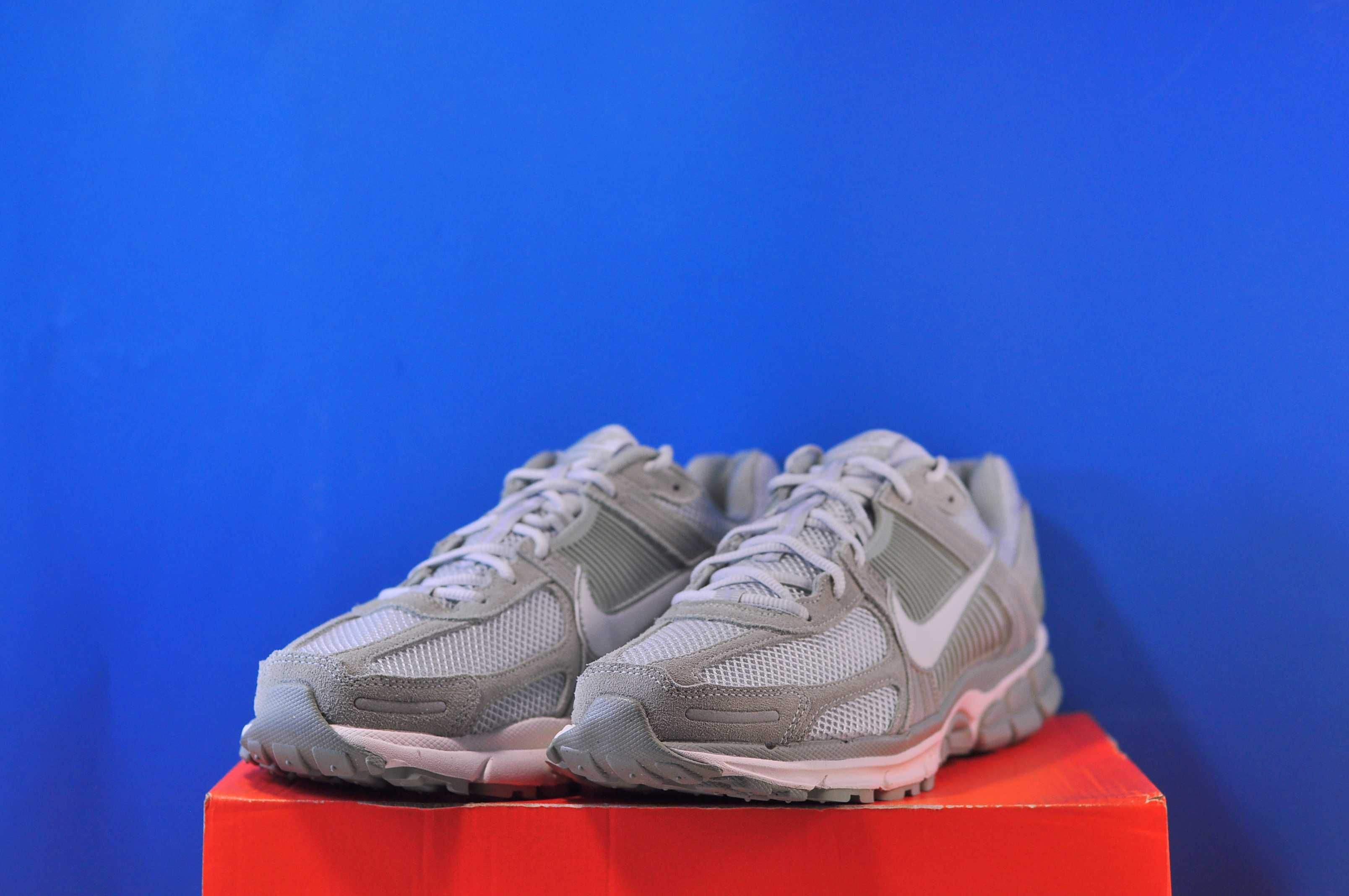 Кросівки Nike Zoom Vomero 5 Adidas Ozweego Shoes Black