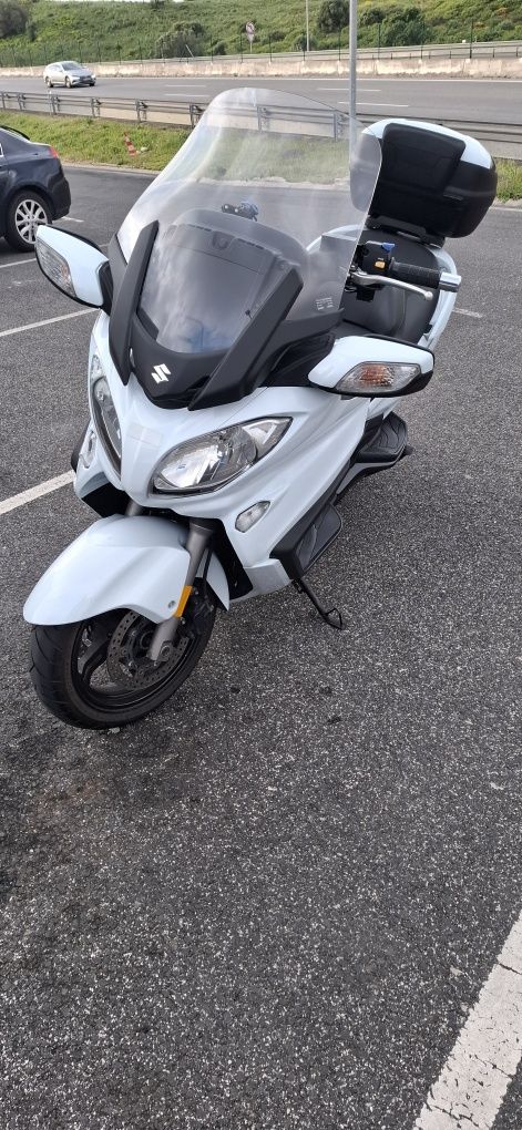 Suzuki Burgman 650