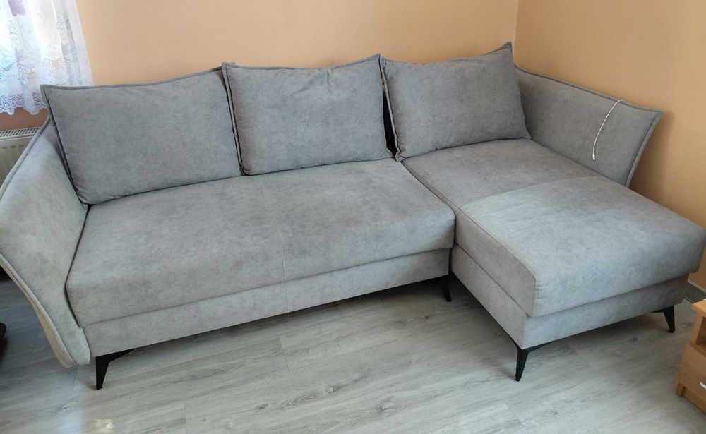 Kanapa narożna rozkładana