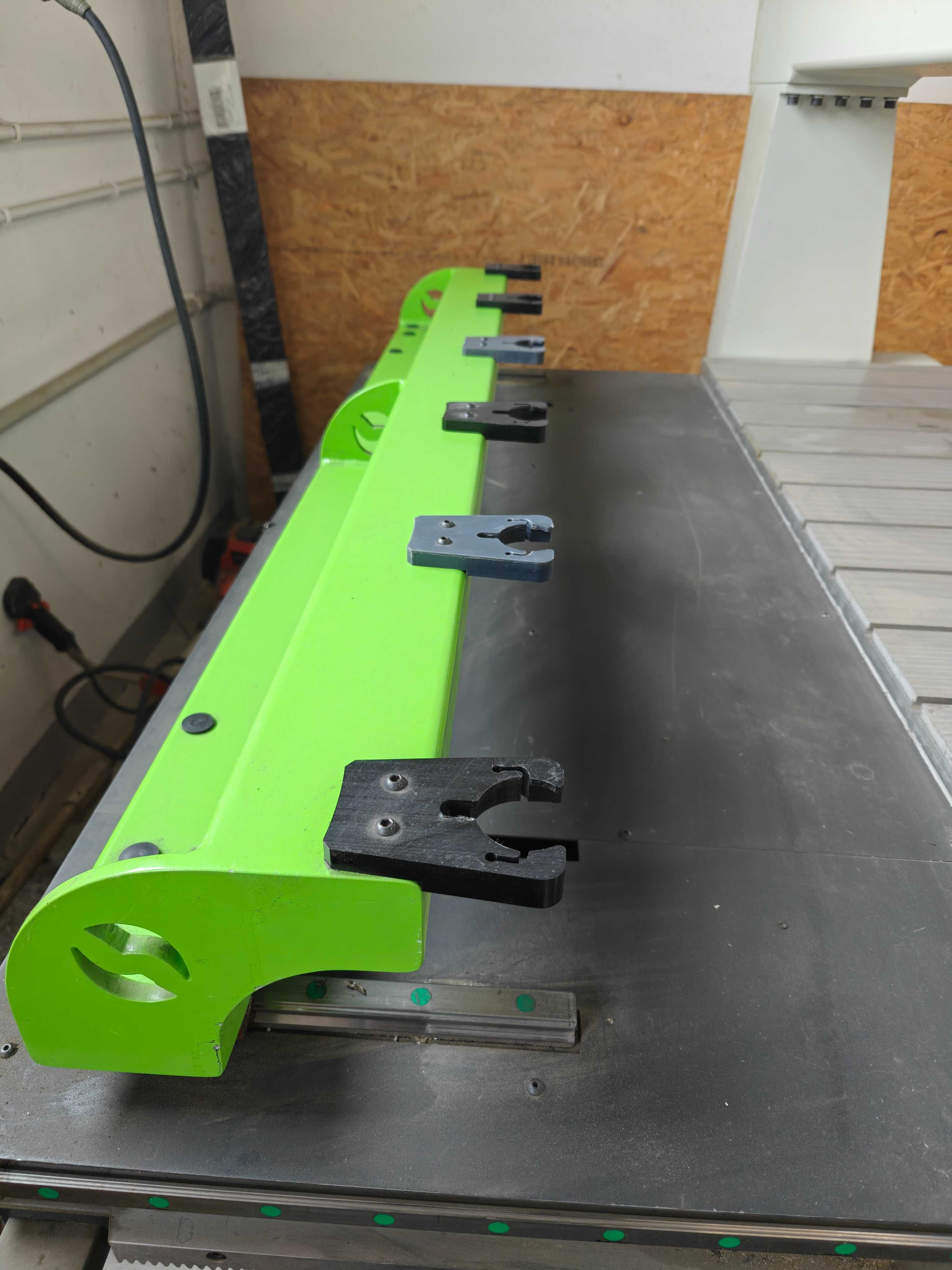 Ploter CNC frezujący Seron Expert 1325