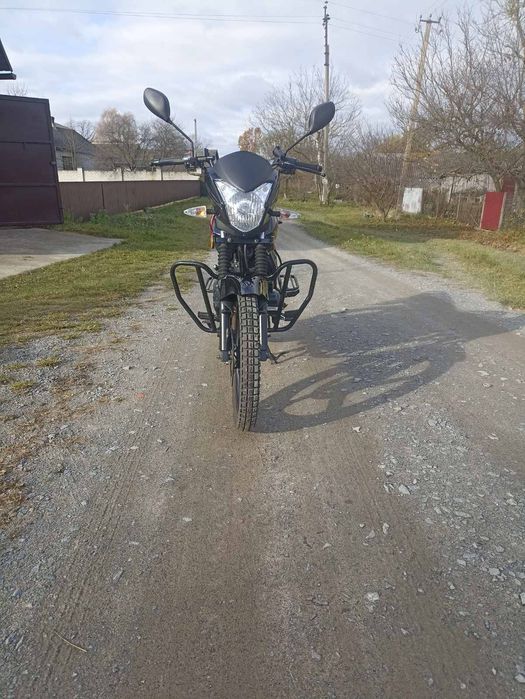 Мотоцикл Lifan btr 200