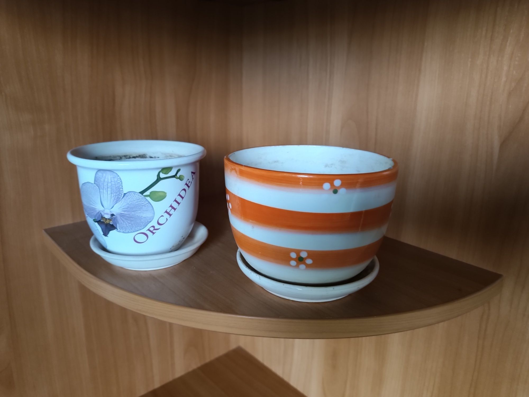 Продам. Керамические.  Горшки для цветов.