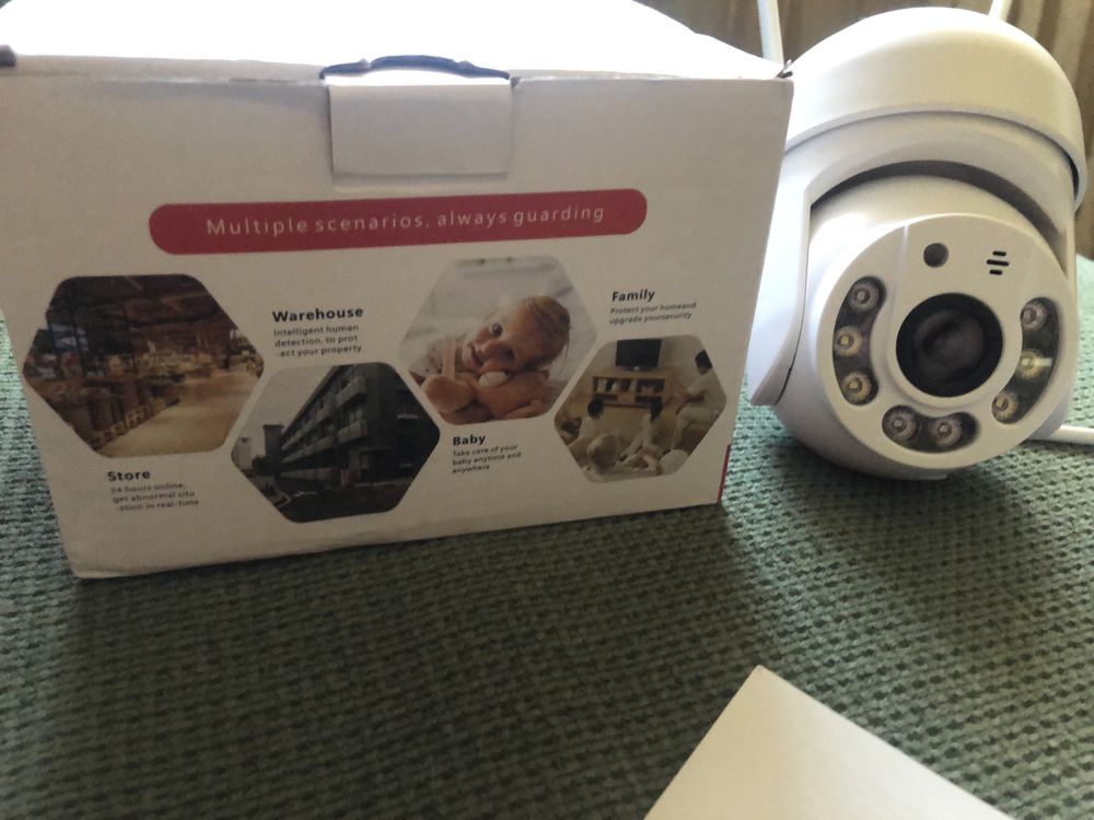Camera de vigilancia nova em caixa