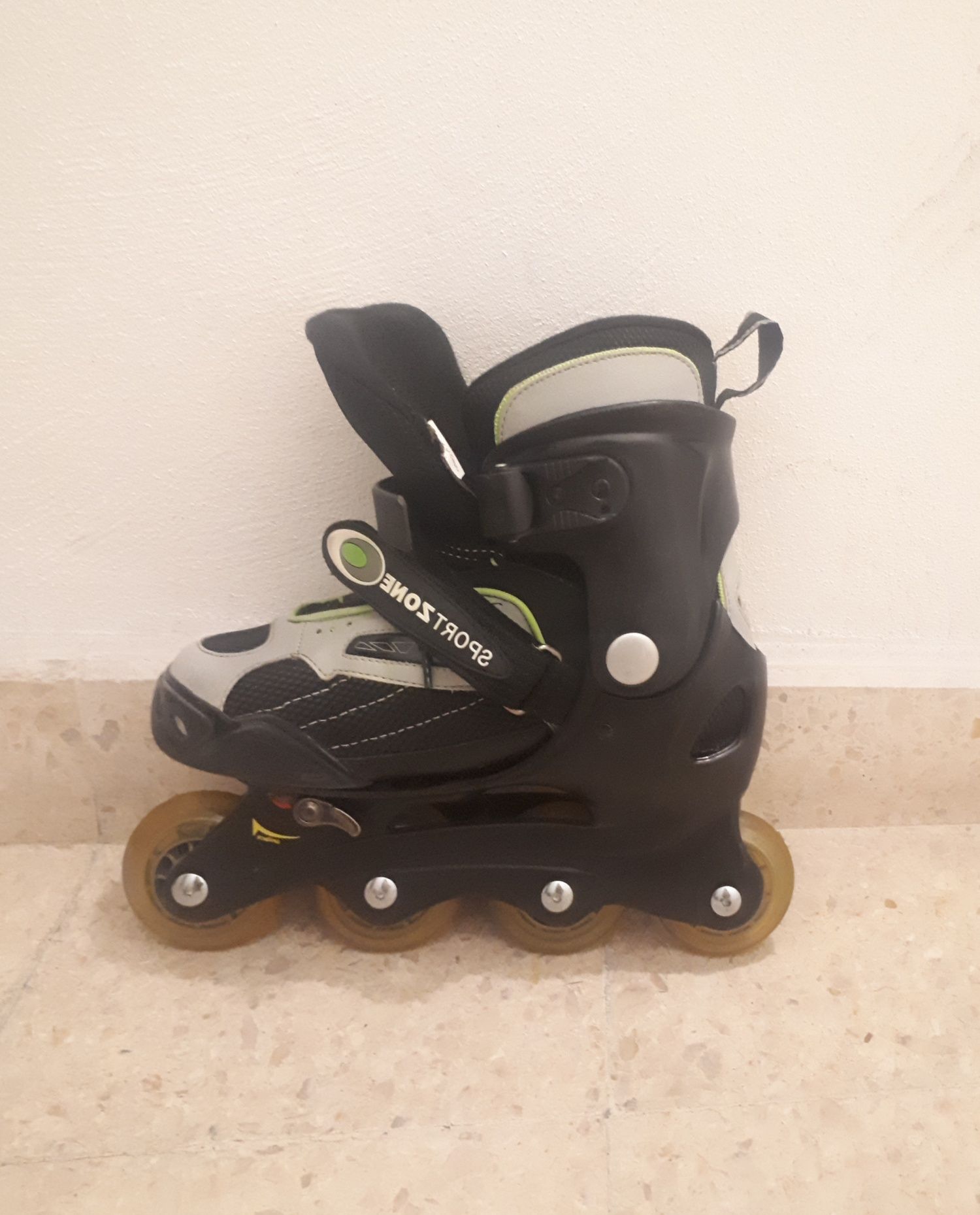 Patins em linha ajustáveis