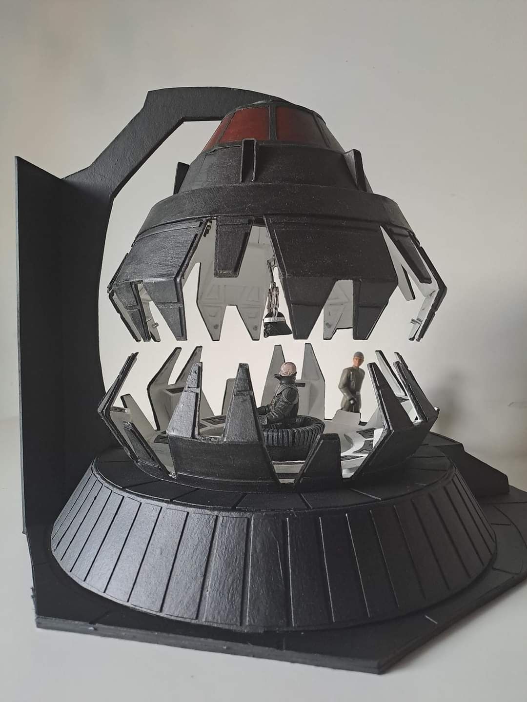 Star Wars Hasbro diorama z kartonu