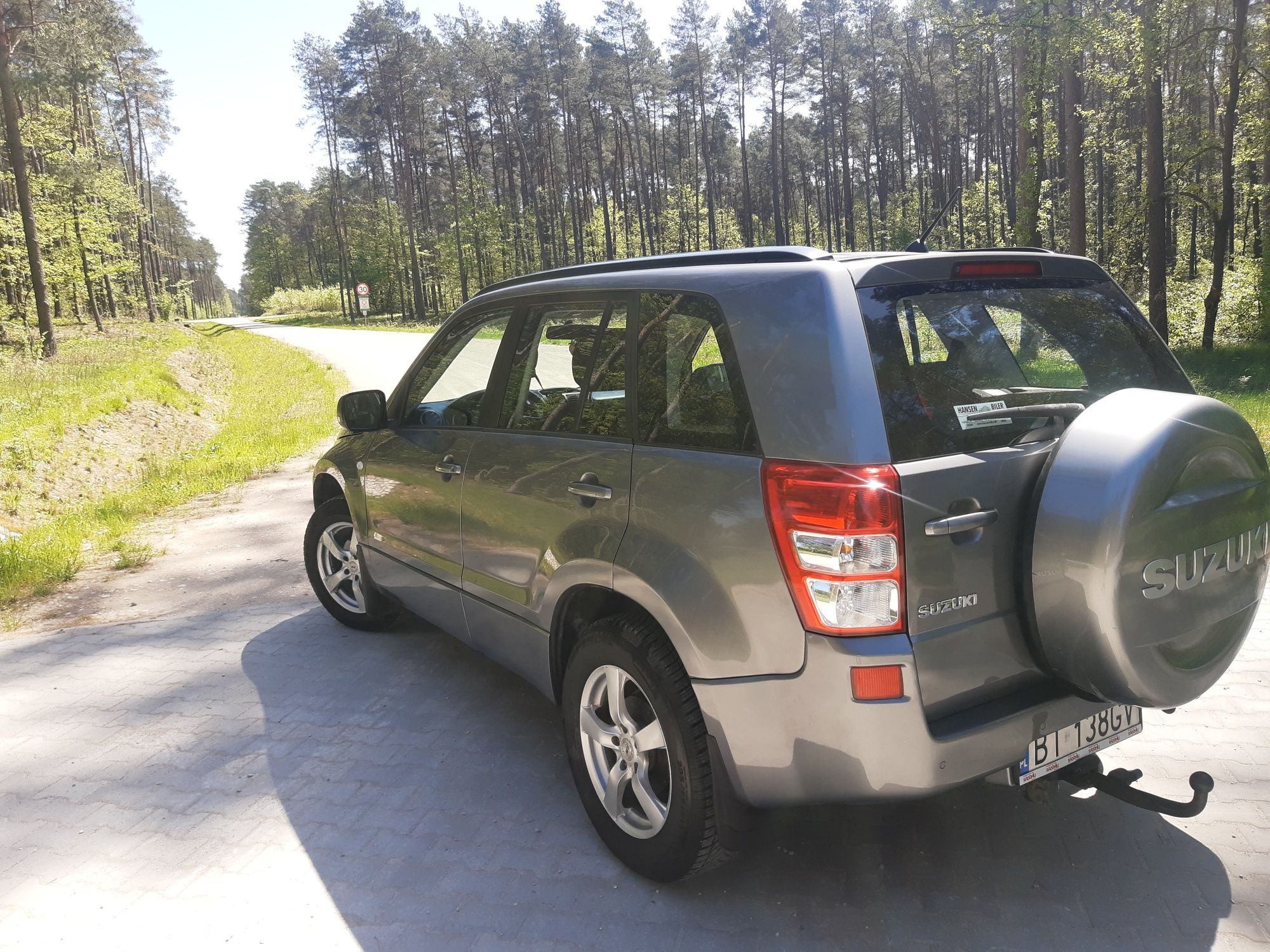 Suzuki Grand Vitara 2.0B Automat, Hak