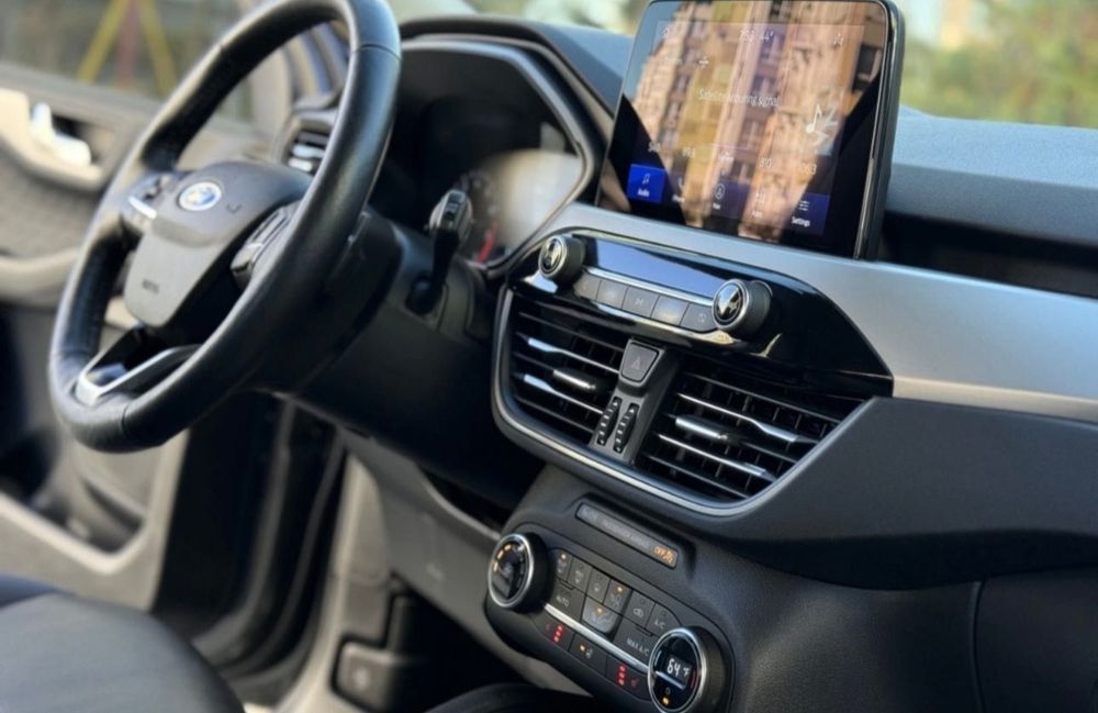 Ford Escape 2020 рік