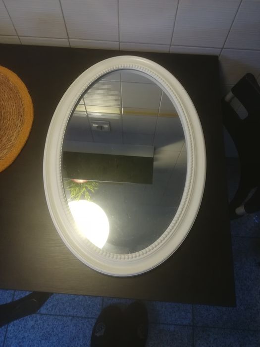 Espelhos decorativos em madeira lacada