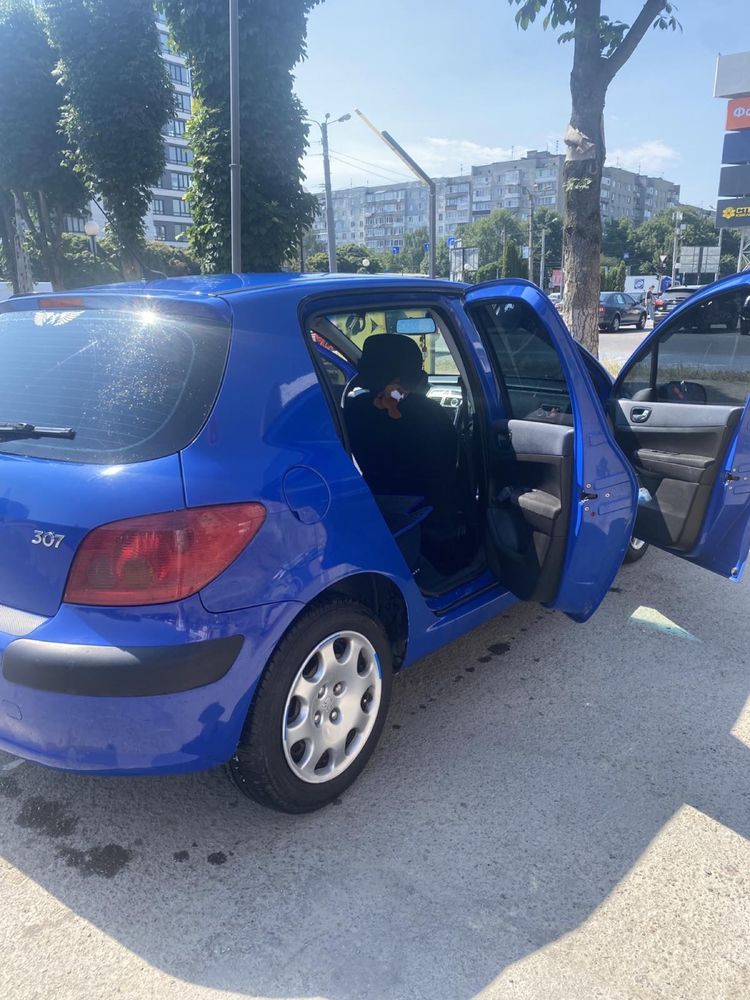 Продам Пежо 307 хечбек