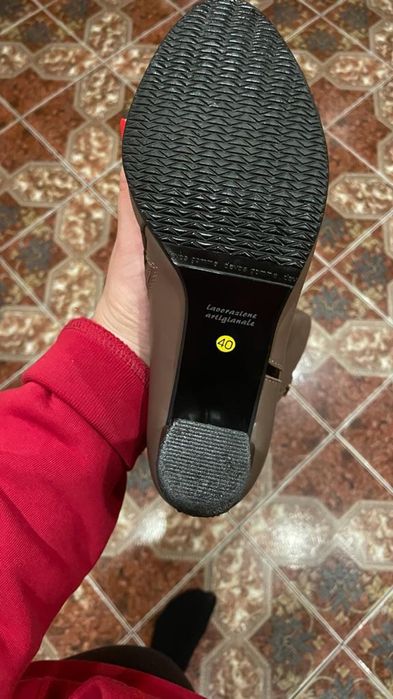 Жіночі шкіряні чоботи