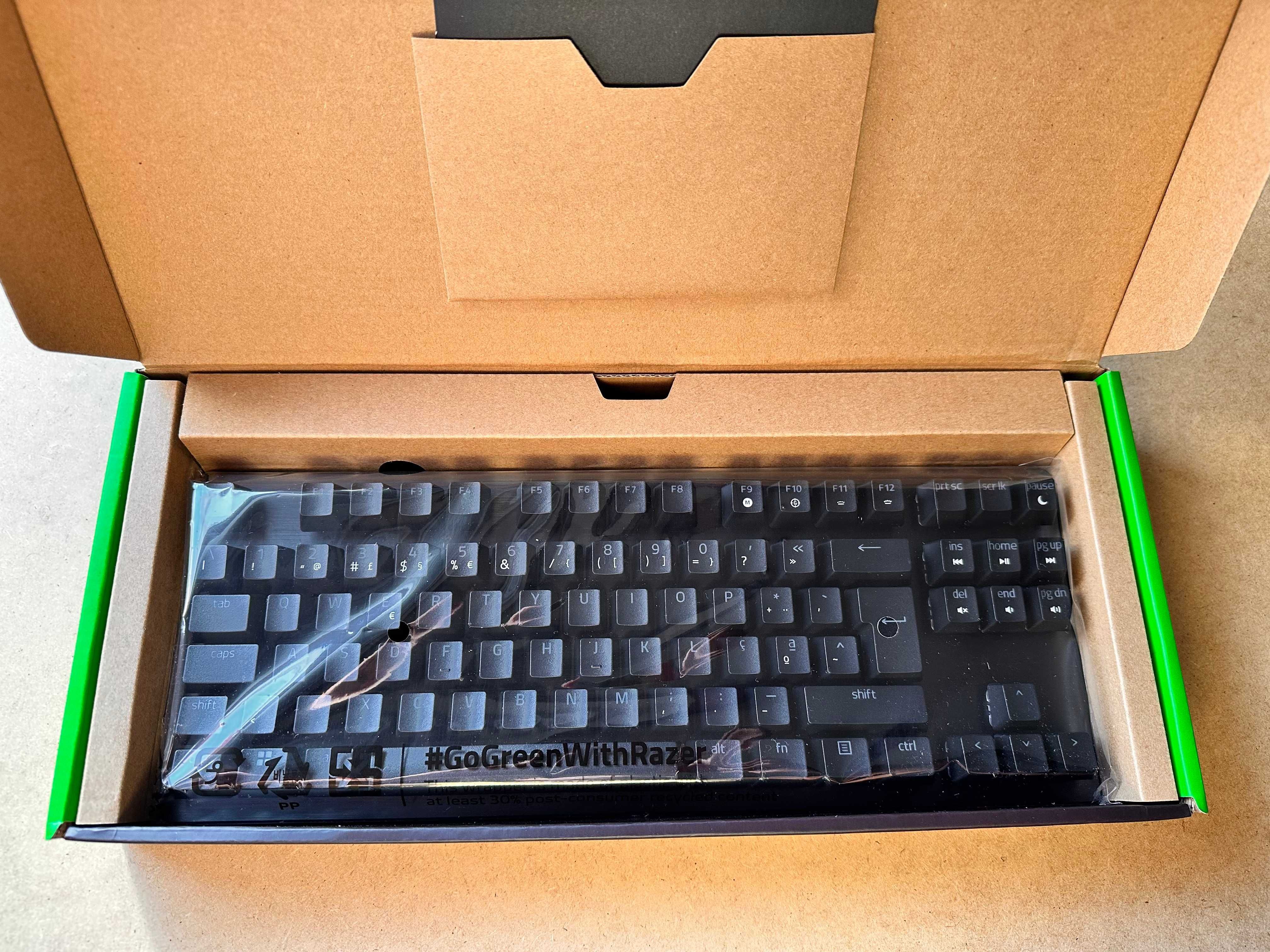 Teclado de gaming Razer Huntsman v3 Tenkeyless (novo)