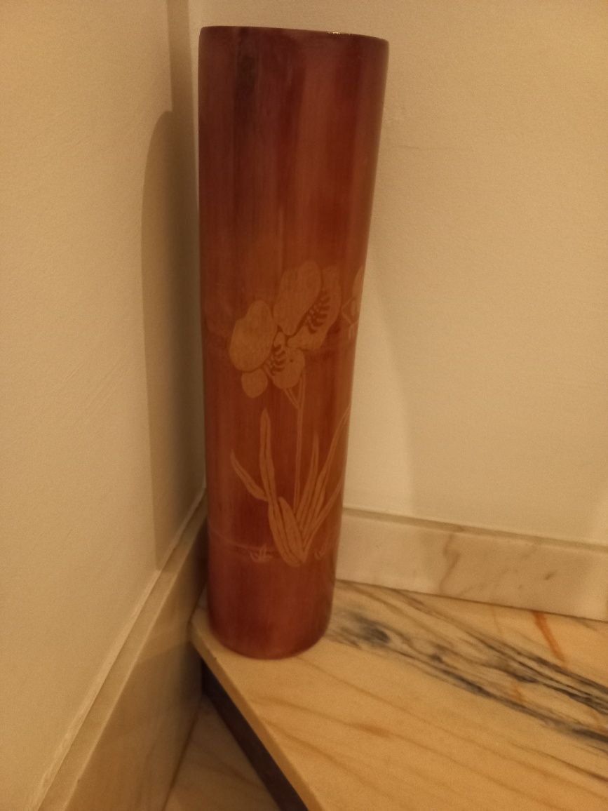 Vaso de bambu / Flores