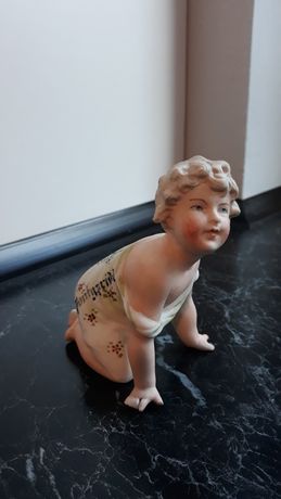 Antyki porcelanowa figurka dziecka