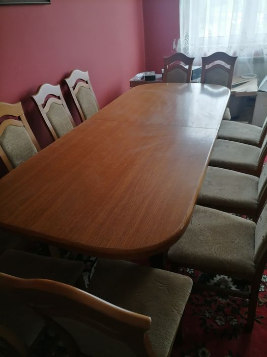 Drewniany stół 12 osobowy krzesła w gratisie