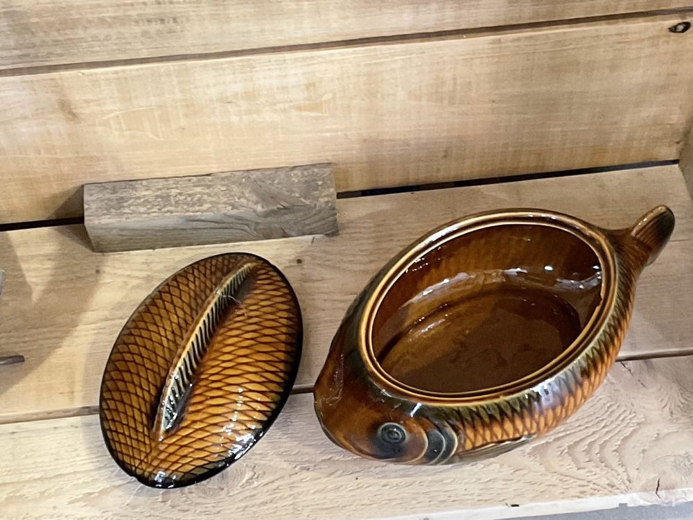 Ceramiczna Waza Fajansowa na Śledzie w kształcie Ryby- Francja