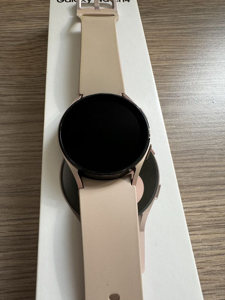 Samsung galaxy watch 4 zegarek kolor różowy